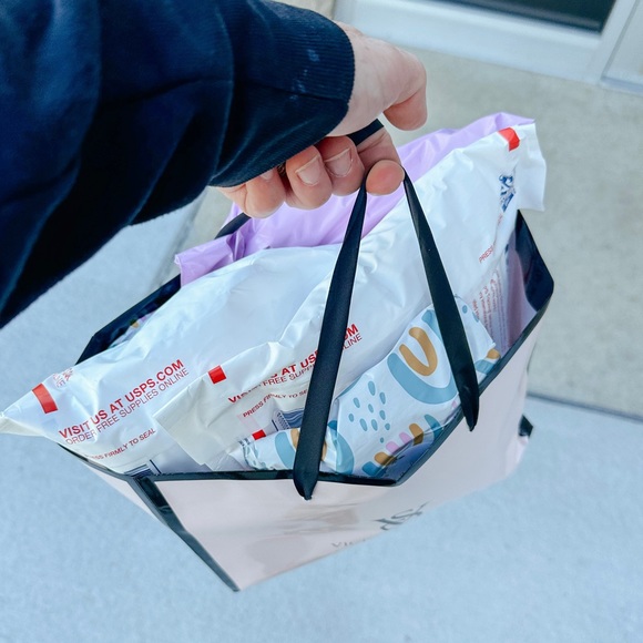 ✨ I’M LIVE! ✨LIKE TO BE NOTIFIED WHEN I GO LIVE 🤍🔥 - Picture 5 of 5